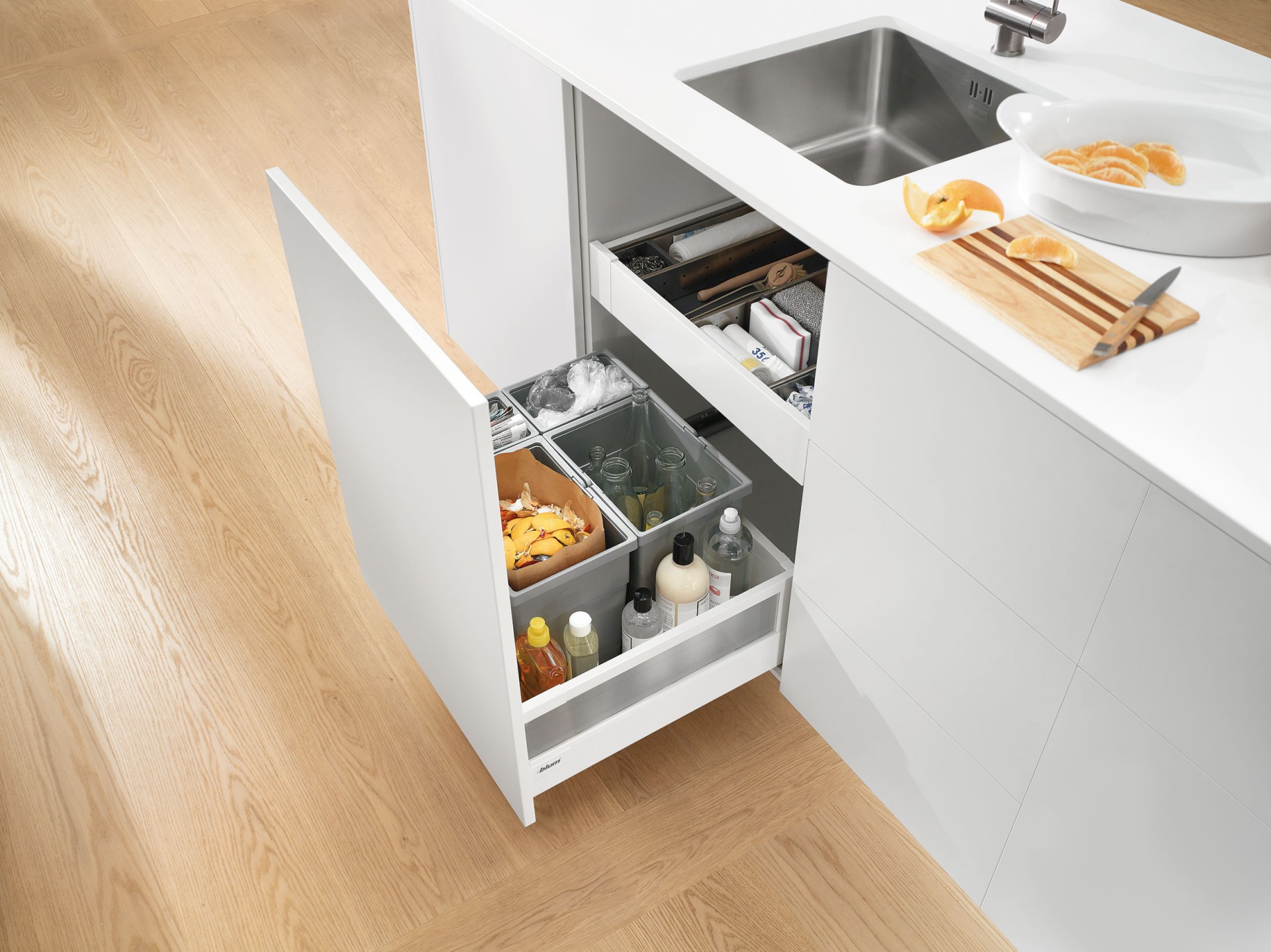 Narrow sink unit Blum