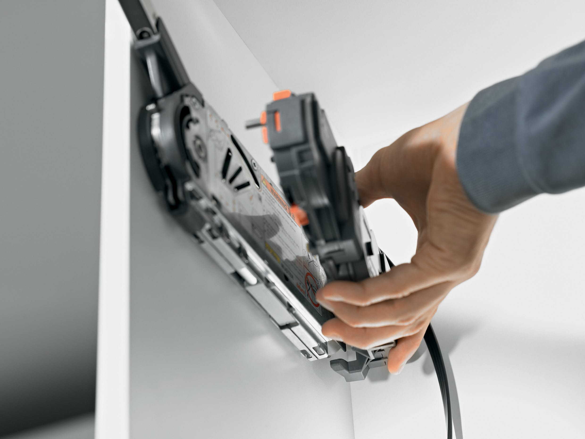 SERVODRIVE for AVENTOS Blum