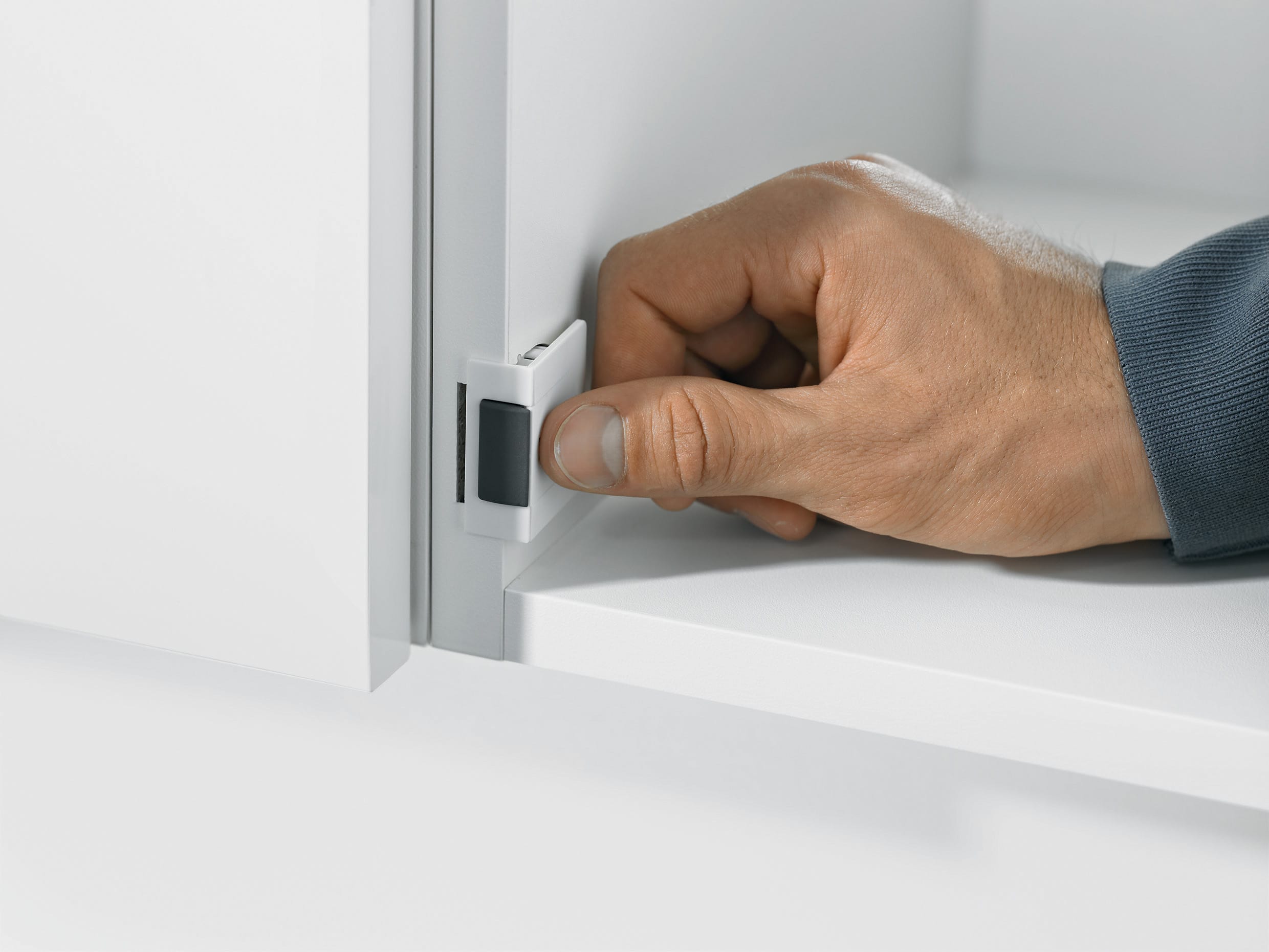 SERVODRIVE for AVENTOS Blum