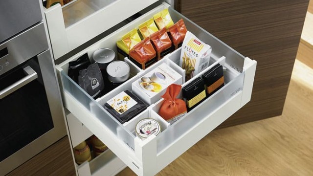 Blum_BOX1081_AA_FOT_FO_BAU_#SALL_#AOF4_#V1
