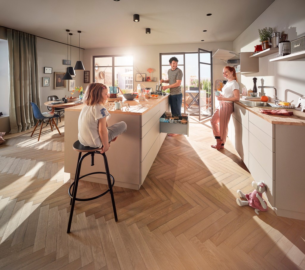 LBX0458_AB_FOT_FO_BAU_#SALL_#APR6I_#V1