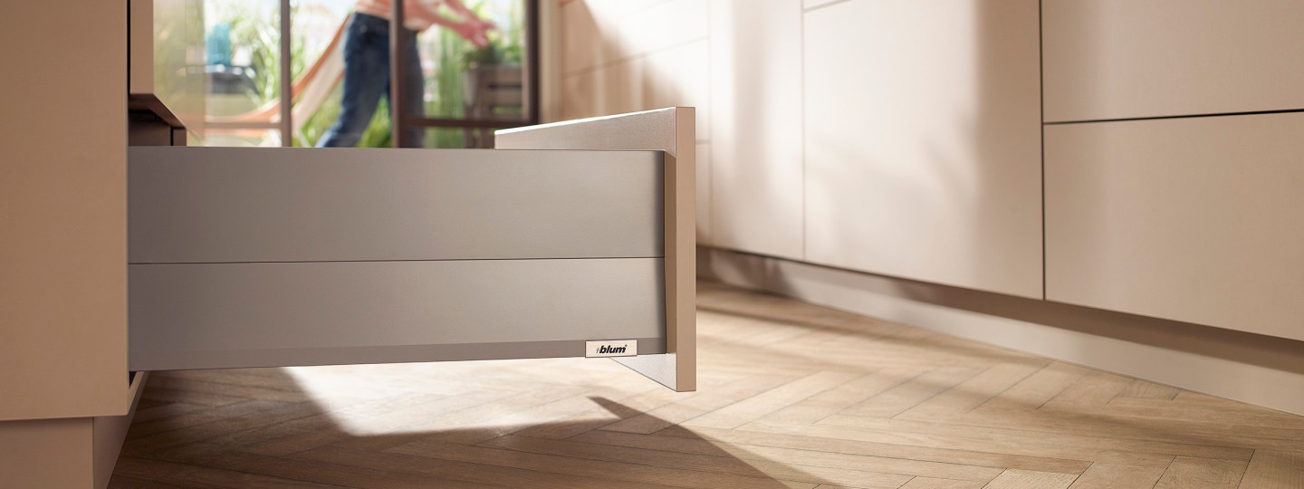 www.blum.com