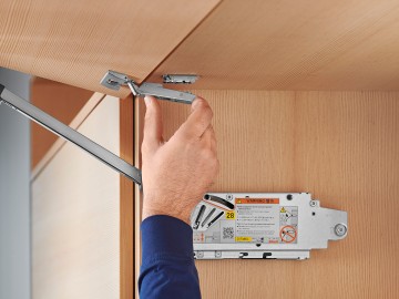 https://www.blum.com/corporate/media/bilder/produkte/klappensysteme/Blum_KLA0027_MO_FOT_FO_BAU_-SALL_-AOF4_-V1_TableImageLarge.jpg?r=1077173