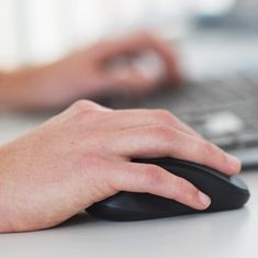 Ми зажди раді надати допомогу та відповісти на запитання про вироби, послуги і сервіси Блюм