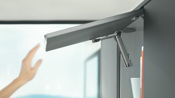 Фасад подъемника AVENTOS HK-XS останавливается в любом положении