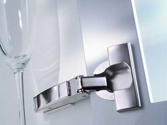 Das CLIP top-Scharnier als Meilenstein für Blum