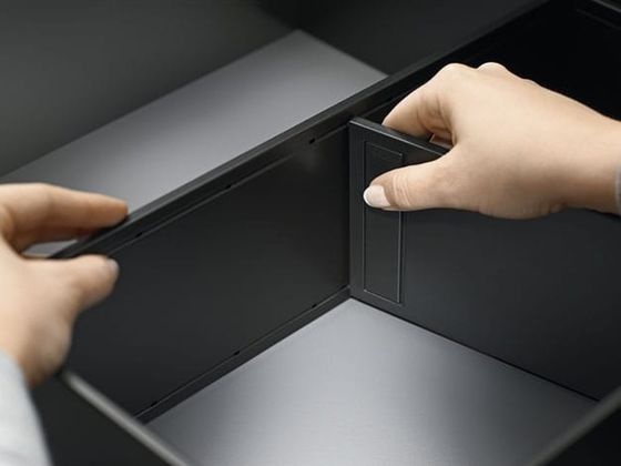 Séparateur flexible pour cadre AMBIA-LINE de Blum