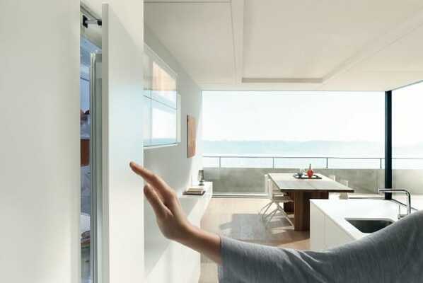 Электрическая система открывания Blum для встроенного холодильника