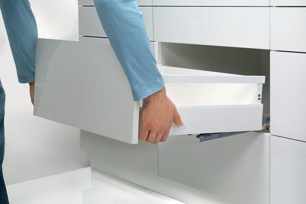 Montage facile du tiroir TANDEMBOX antaro de Blum